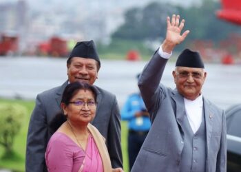 चीन भ्रमणमा प्रधानमन्त्री ओली : कूटनीति, आलोचना र संभावनाहरू