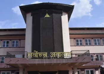 सर्वोच्चमा आज सुनुवाइ: ओली सरकार कामचलाउ हो कि होइन?