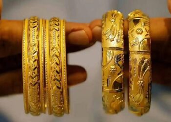 Gold Price Drops While Silver Rises: What Are Today’s Trading Rates?