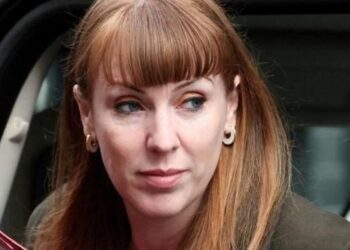 Starmer faces difficult choice as Rayner awaits ethics ruling