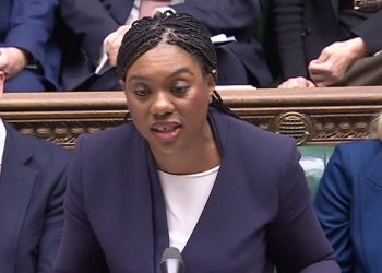 Income Tax Debate Intensifies as Badenoch Challenges Starmer in Commons